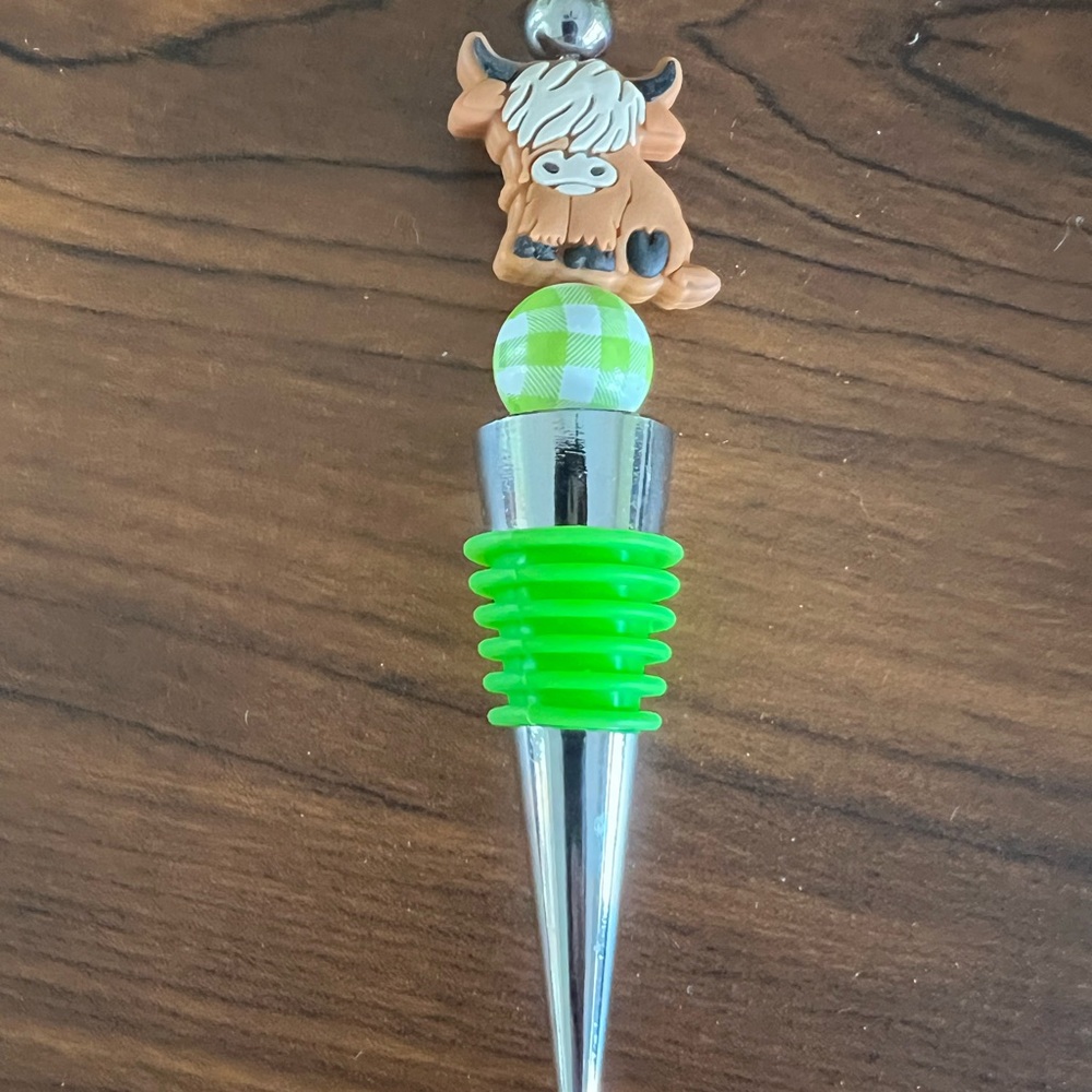 Cow wine stopper